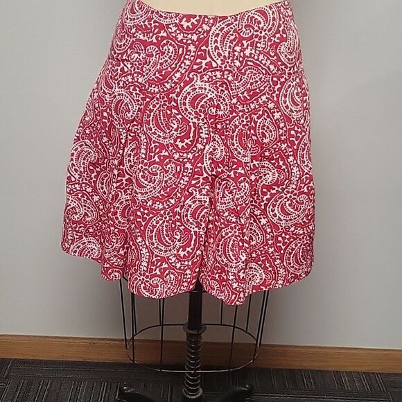 Tommy Hilfiger Dresses & Skirts - Tommy Hilfiger Red Paisley Pleated Tulip Cowgirl VTG Y2K Skirt Women's Size 6